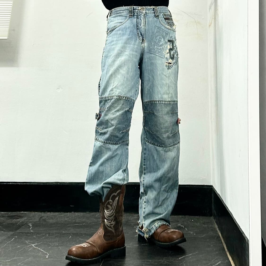 후부 그런지 디테일 더블니 와이드 데님 팬츠 상품이미지1