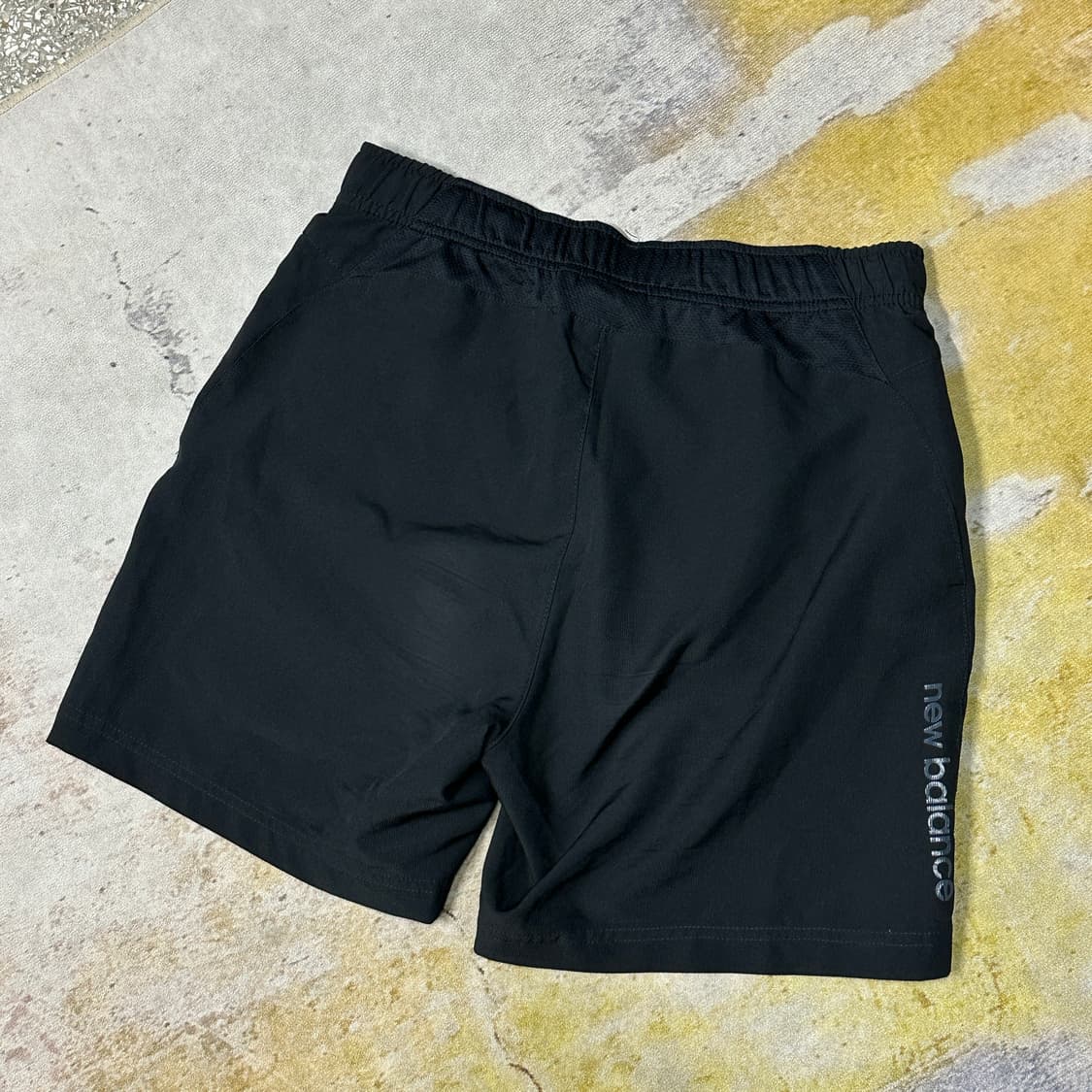 뉴발란스 블랙 반바지 M 상품이미지2