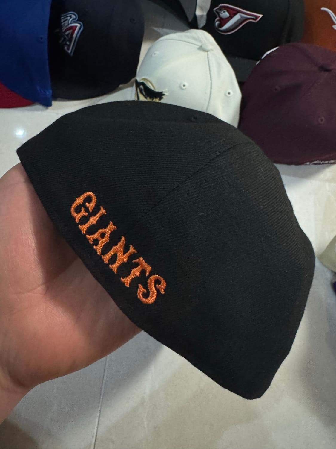 뉴에라 요미우리 자이언츠 캡 5/8 미시착 처분  상품이미지2