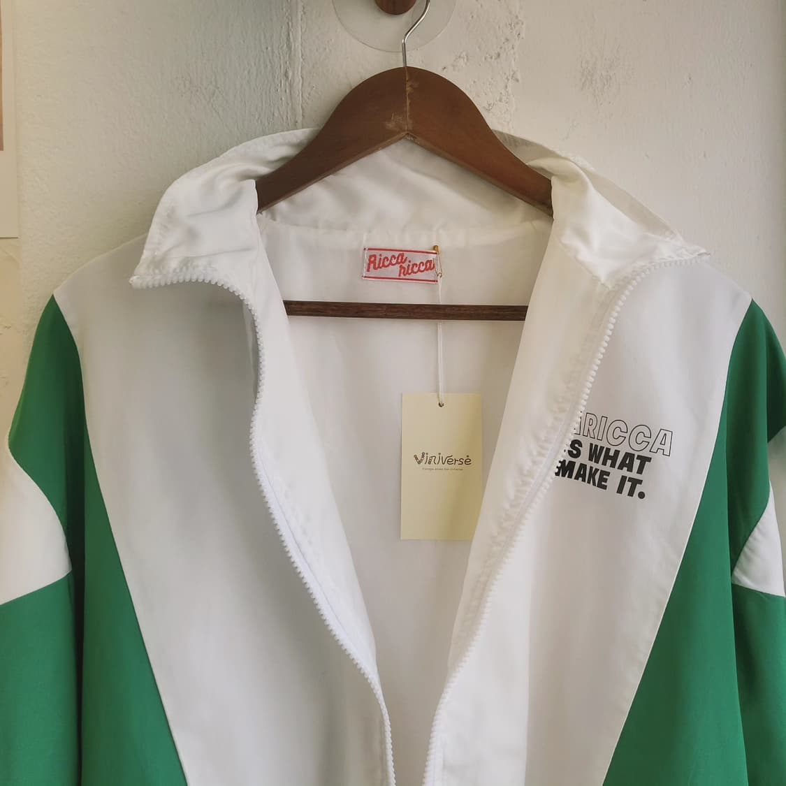 RiccaRicca 배색 숏 바람막이 상품이미지4