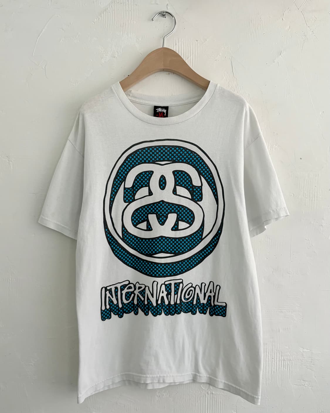 Stussy 스투시 화이트컬러 인터내셔널 로고 티셔츠 상품이미지1