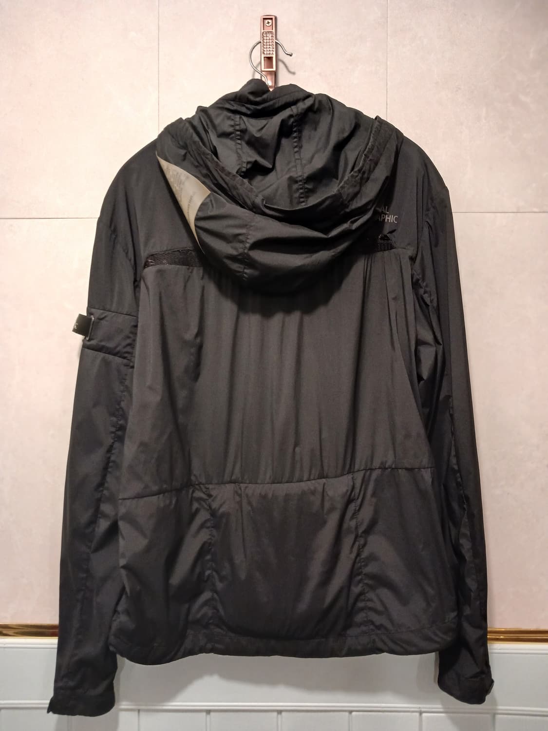 내셔널지오그래픽 정품 여성 바람막이 S (90) 사이즈 상품이미지10