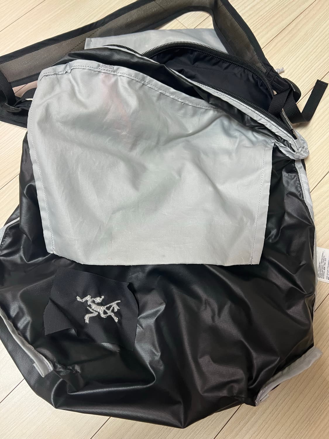 아크테릭스 헬리아드12L 토트백 상품이미지9