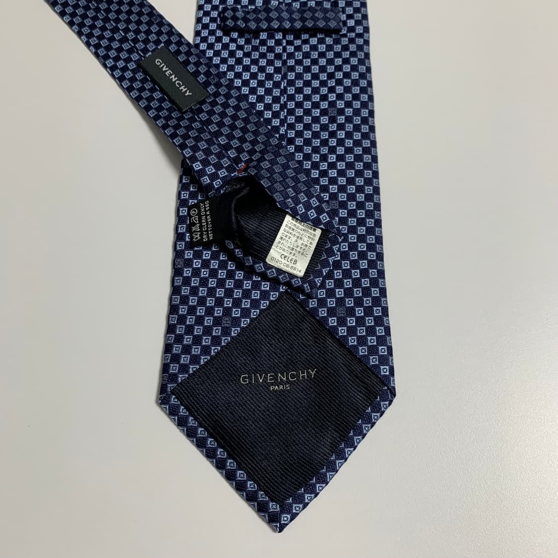 지방시(GIVENCHY) 신형라벨 명품넥타이 로고플레이 최상급 A+등급 상품이미지6
