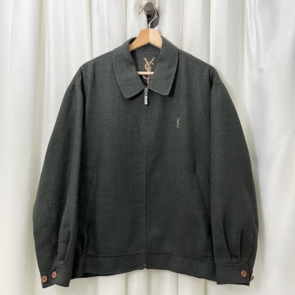 입생로랑 챠콜 스몰로고 카라 집업 자켓 상품이미지1