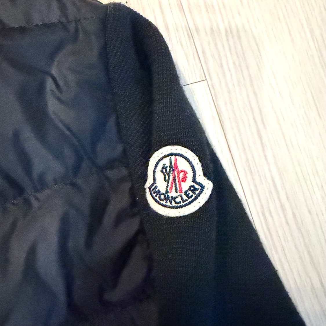 {신형/XL} 몽클레어 김현우 니트 울 패딩 블랙 상품이미지4