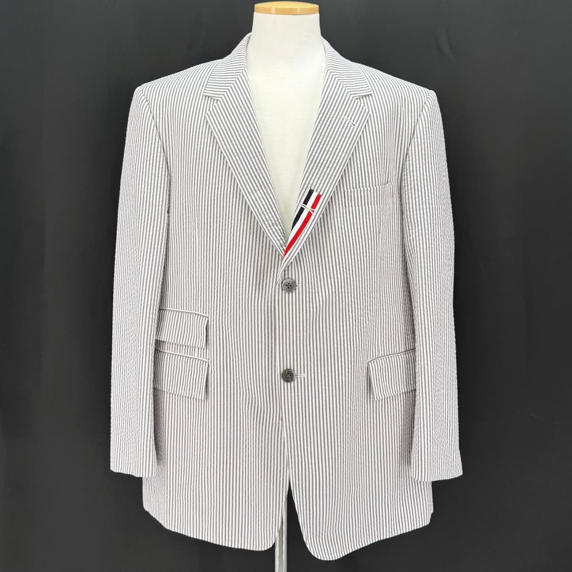[4사이즈] 톰브라운 스트라이프 시어서커 블레이저 (MJC328E) 상품이미지3
