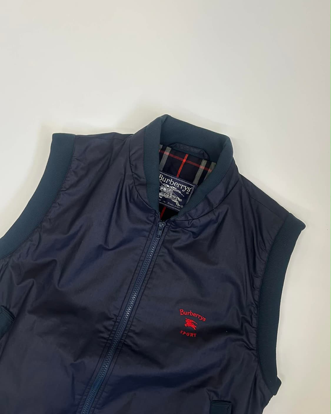 버버리 스포츠 빈티지 집업 패딩 베스트 상품이미지6