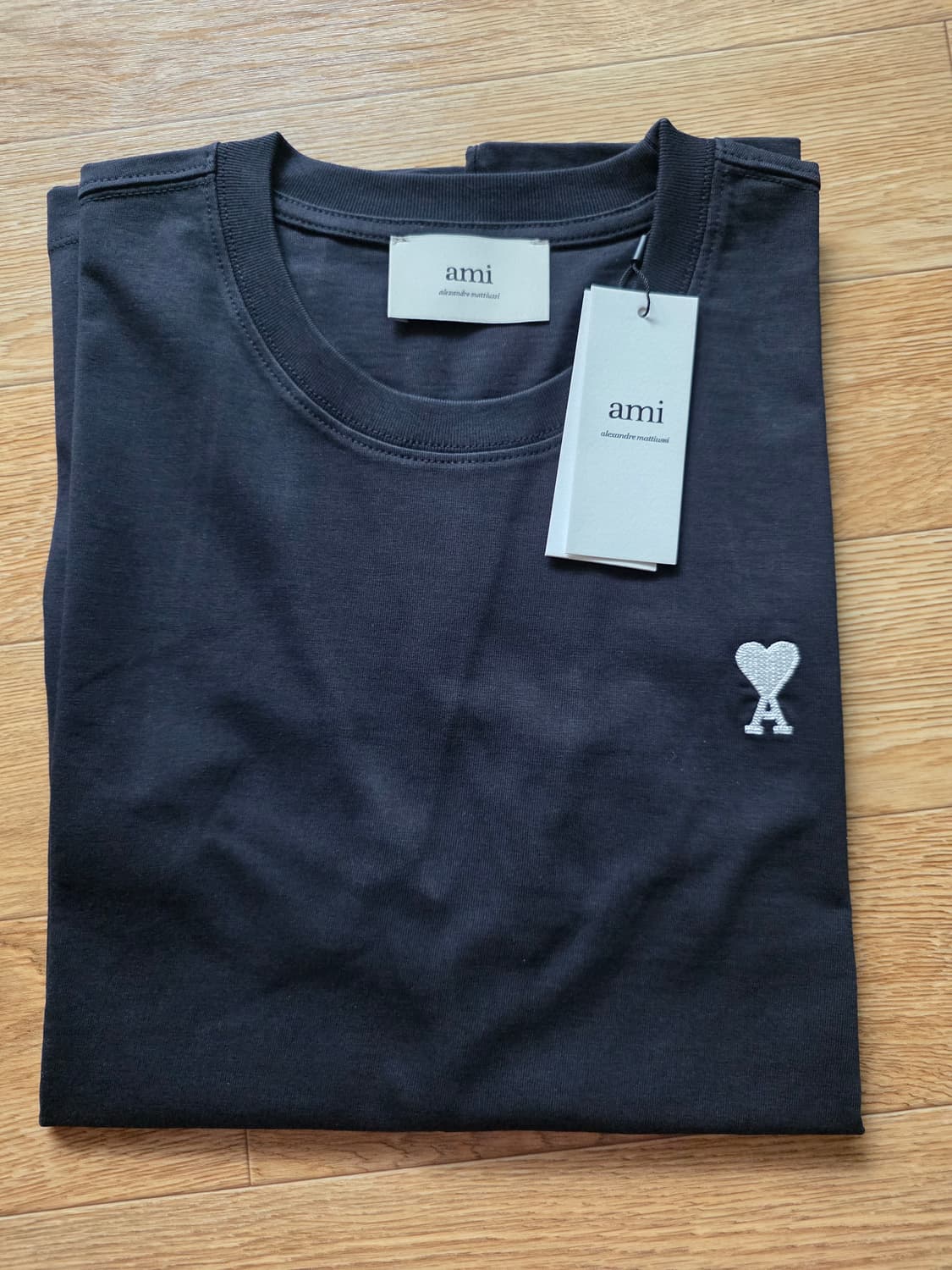 아미 블랙 반팔티 상품이미지1