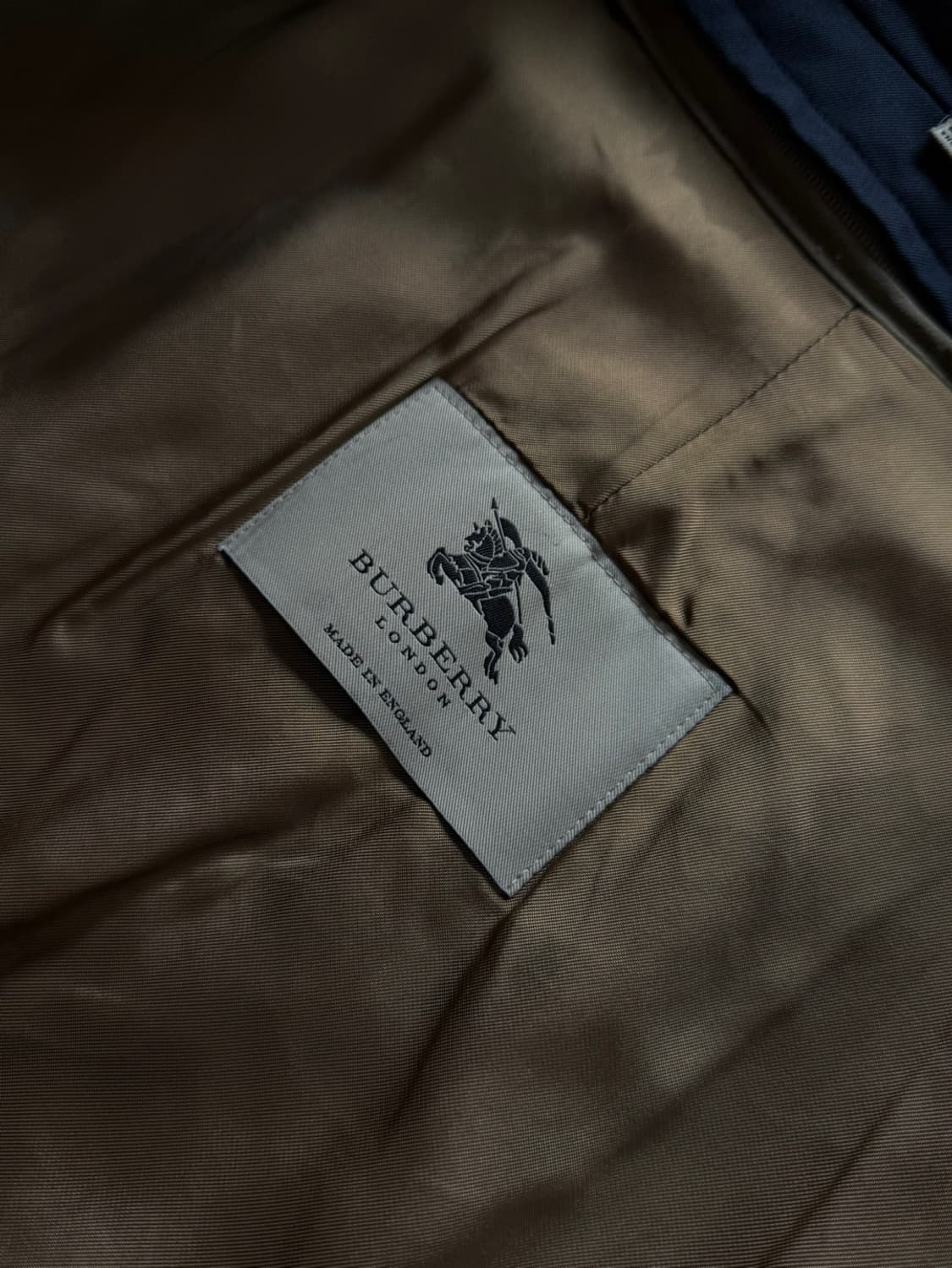 버버리 래글런 코트 105 상품이미지8