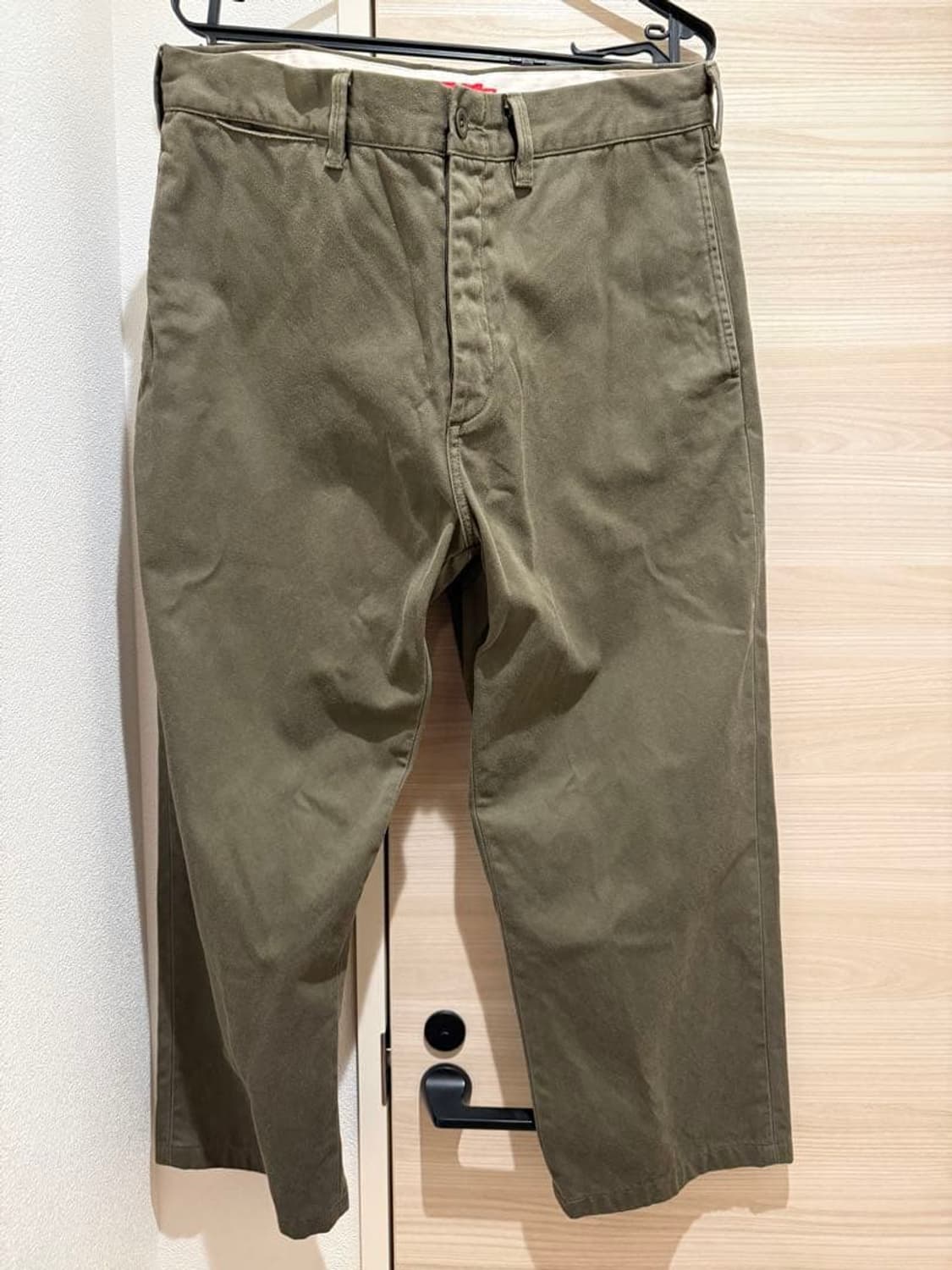 슈프림 핀업 걸 치노 팬츠 올리브 상품이미지3