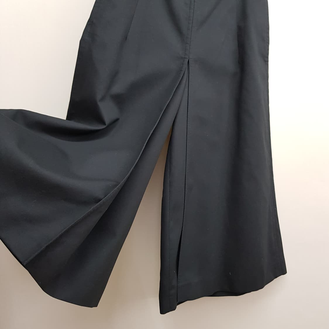 질샌더 JIL SANDER 블랙 코튼 플리츠 와이드 팬츠 32사이즈 상품이미지2