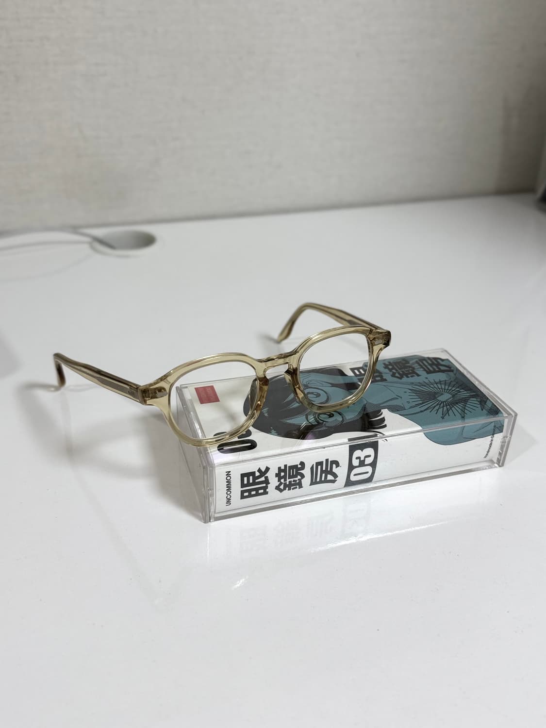 [최저가] 언커먼아이웨어 NES 샴페인 / 모스콧 램토쉬 상품이미지1