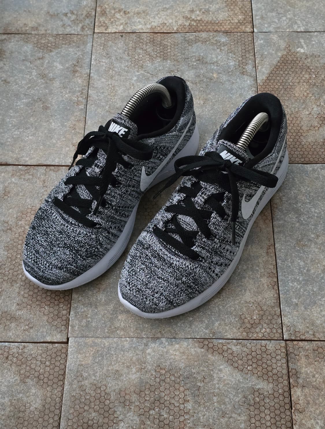 (230)나이키 루나에픽 로우 플라이니트 상품이미지1