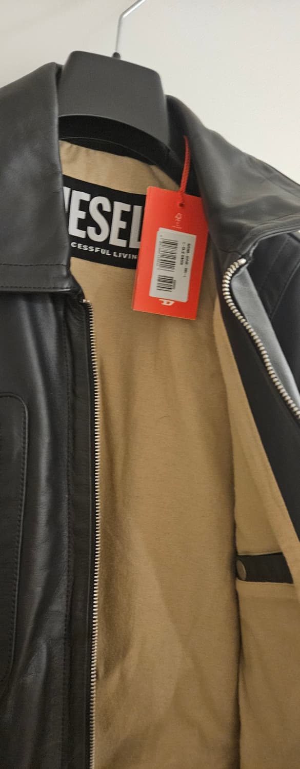 디젤 디젤 남성 L 케일 가죽 재킷 - 블랙 / A035600SHAA9X 상품이미지4