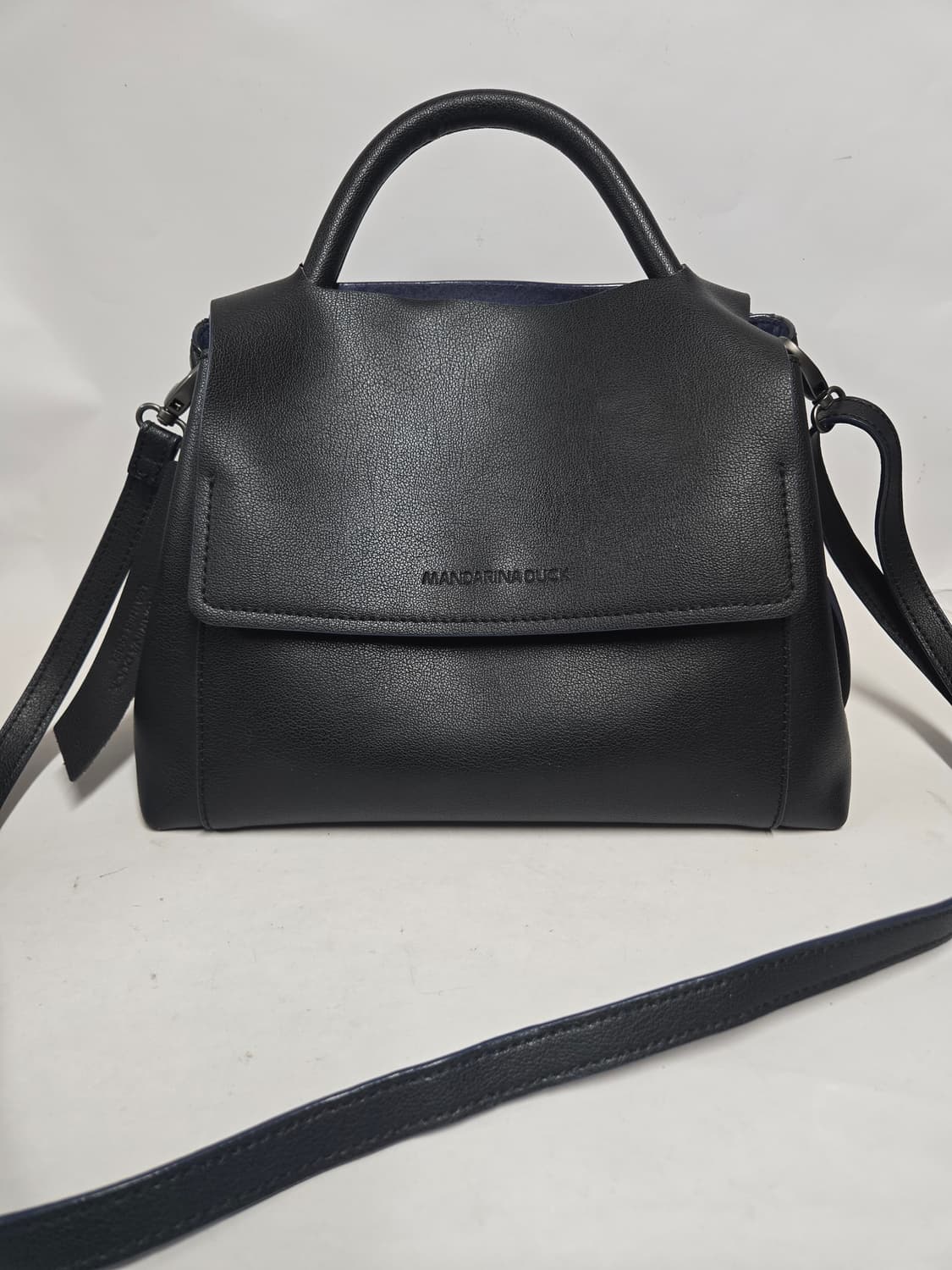만다리나덕 블랙 레더 토트백 크로스백 상품이미지1