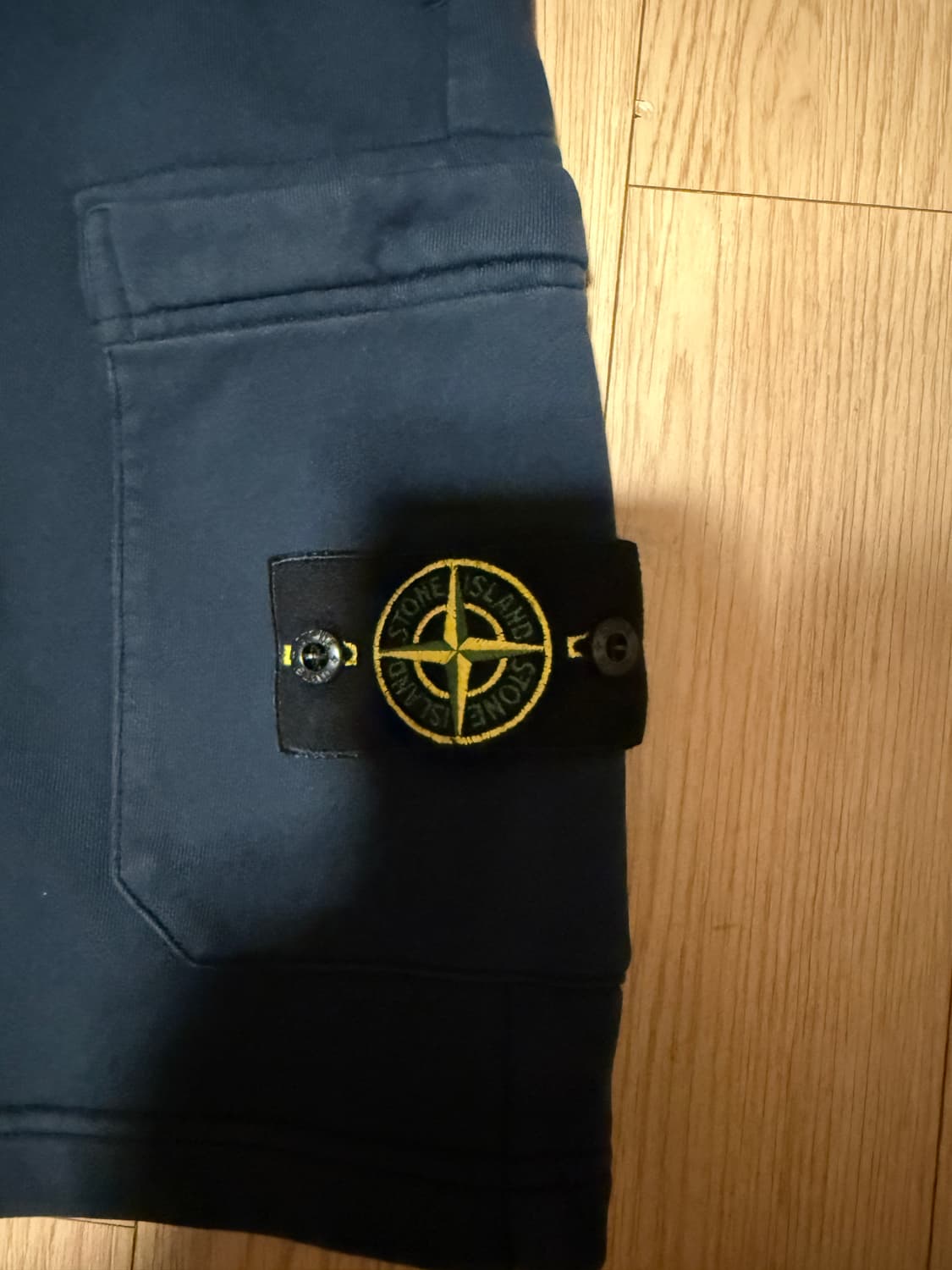 스톤아일랜드 플리스 버뮤다 쇼츠 네이비 S 761564651 팝니다 상품이미지2