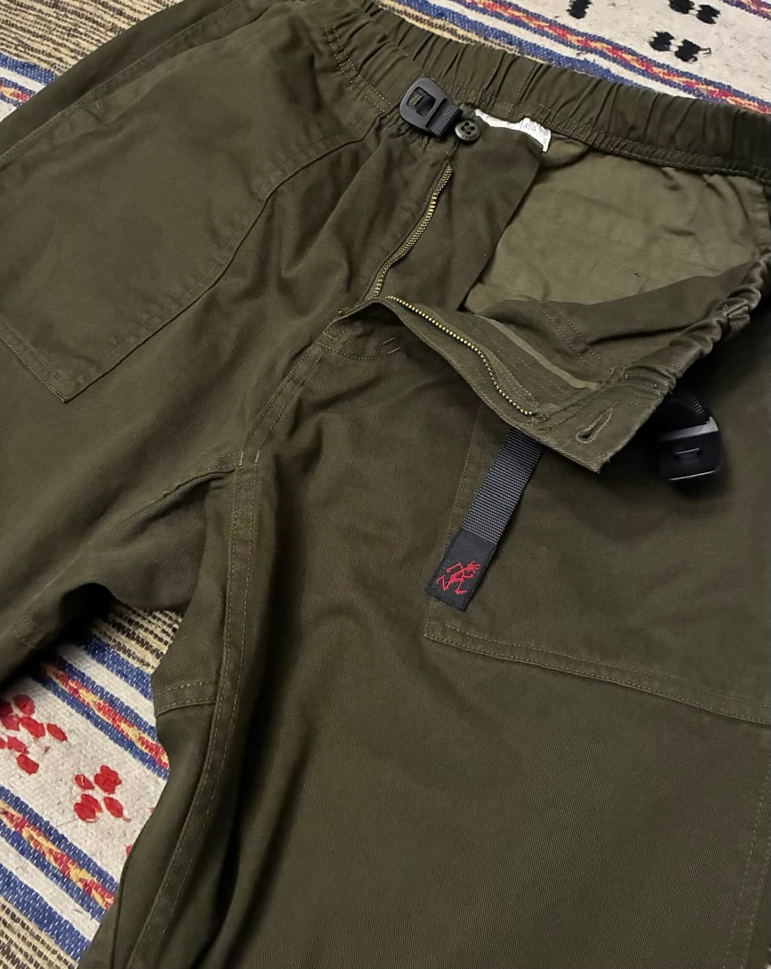 (M)그라미치 퍼티그 루즈 테이퍼드 팬츠 올리브 카키 상품이미지3