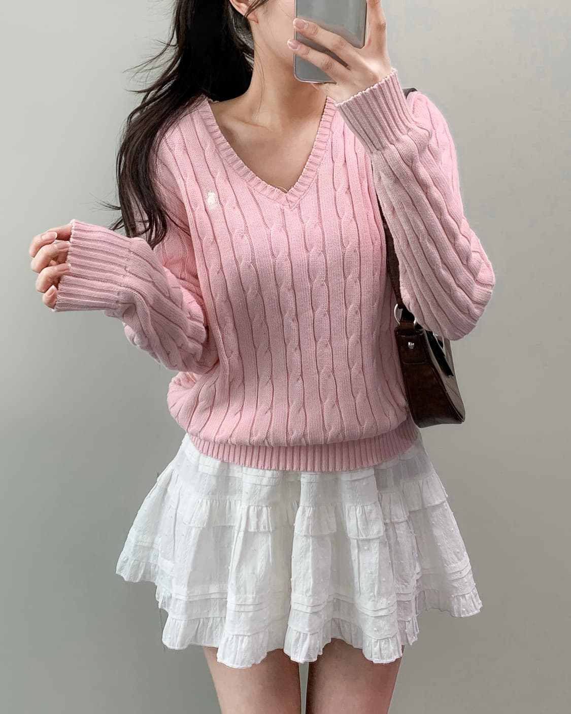 폴로 브이넥 니트 상품이미지1