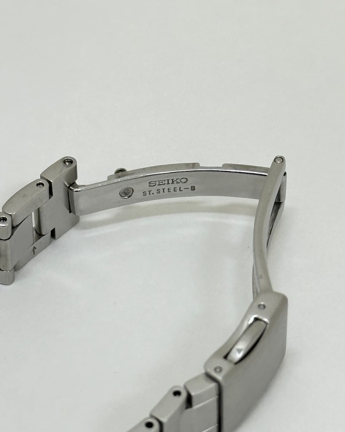 세이코 루키아 렉탱귤러 펄 다이얼 시계 상품이미지8