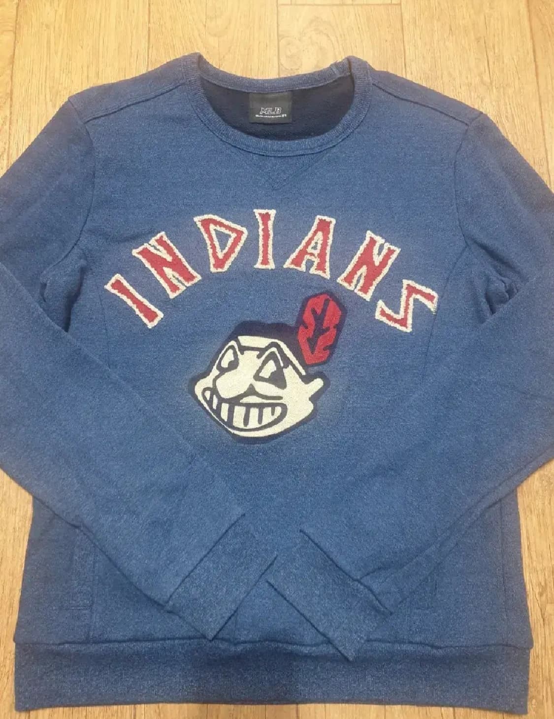 MLB 맨투맨티 95 사이즈입니다 상품이미지2