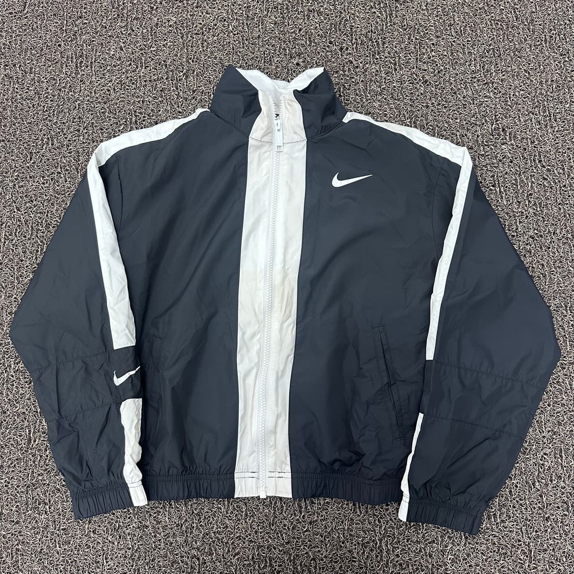 NIKE 나이키 여성 스우시 바람막이 자켓 오레오 XS 상품이미지1