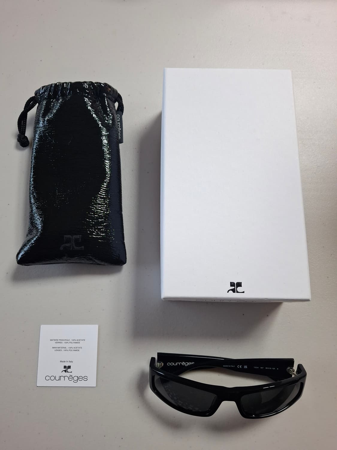 꾸레쥬 테크 선글라스 팝니다. 상품이미지2