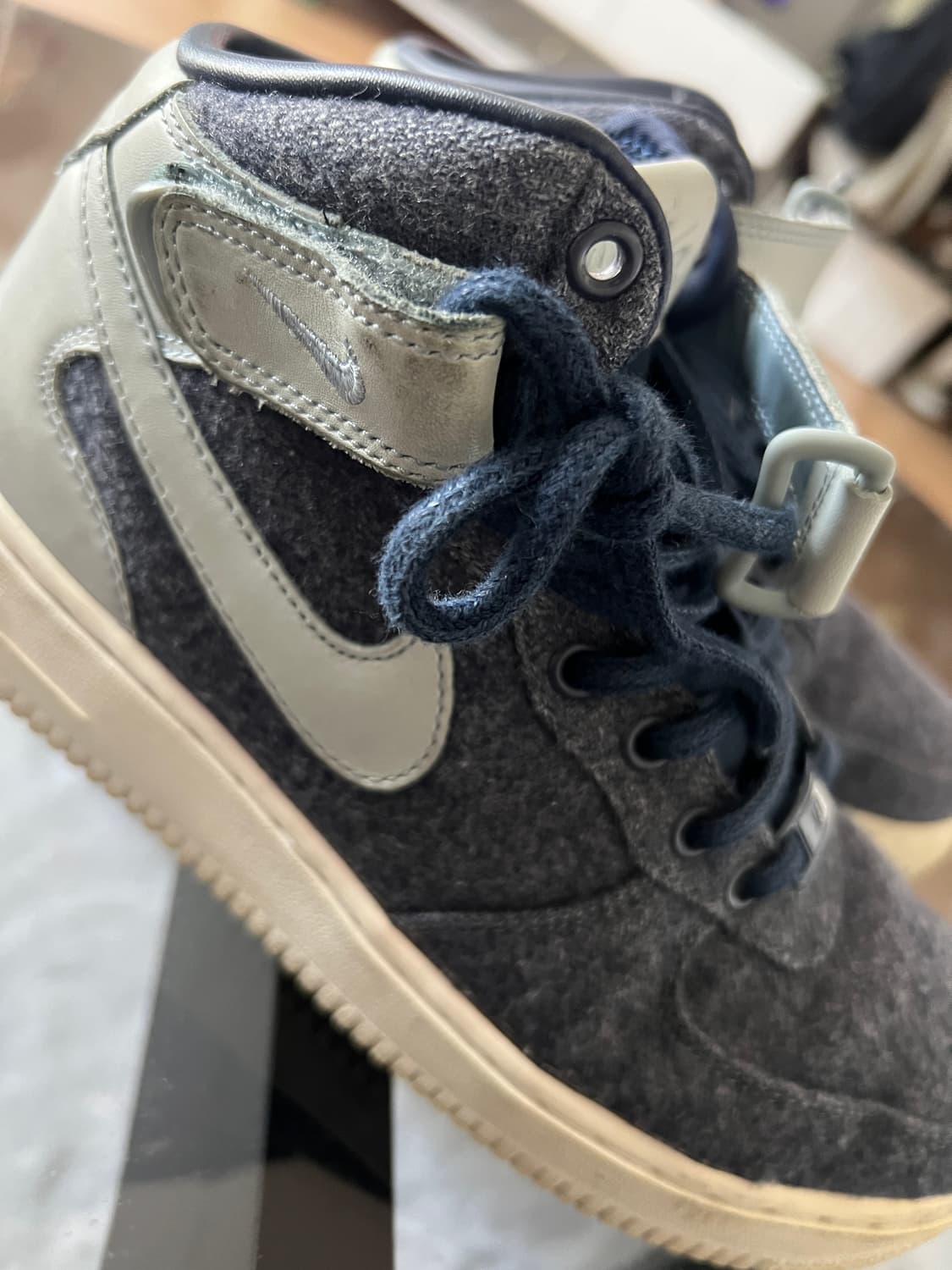 나이키 에어포스 240 상품이미지1