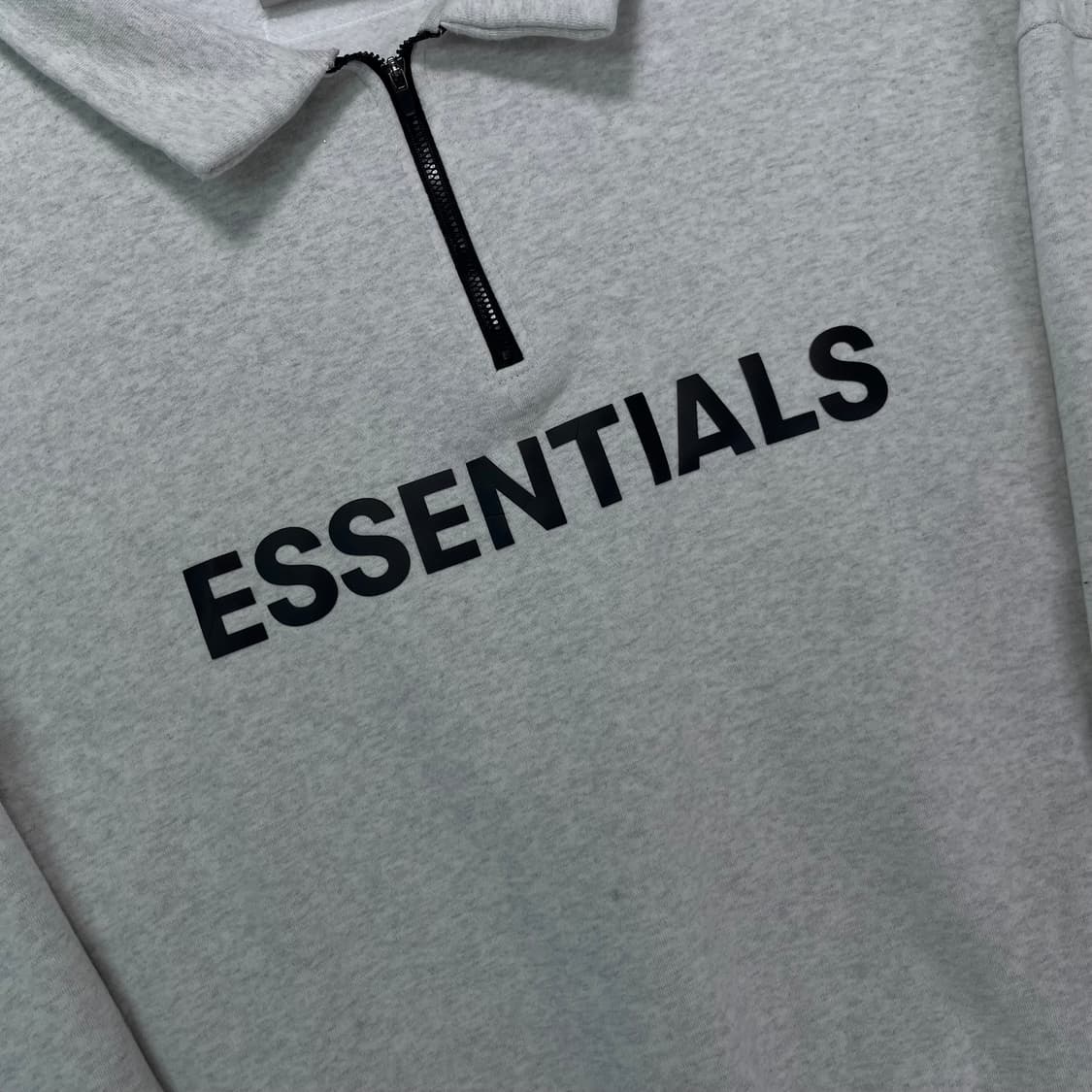 100 피오갓 에센셜 반집업 크림 맨투맨 상품이미지2