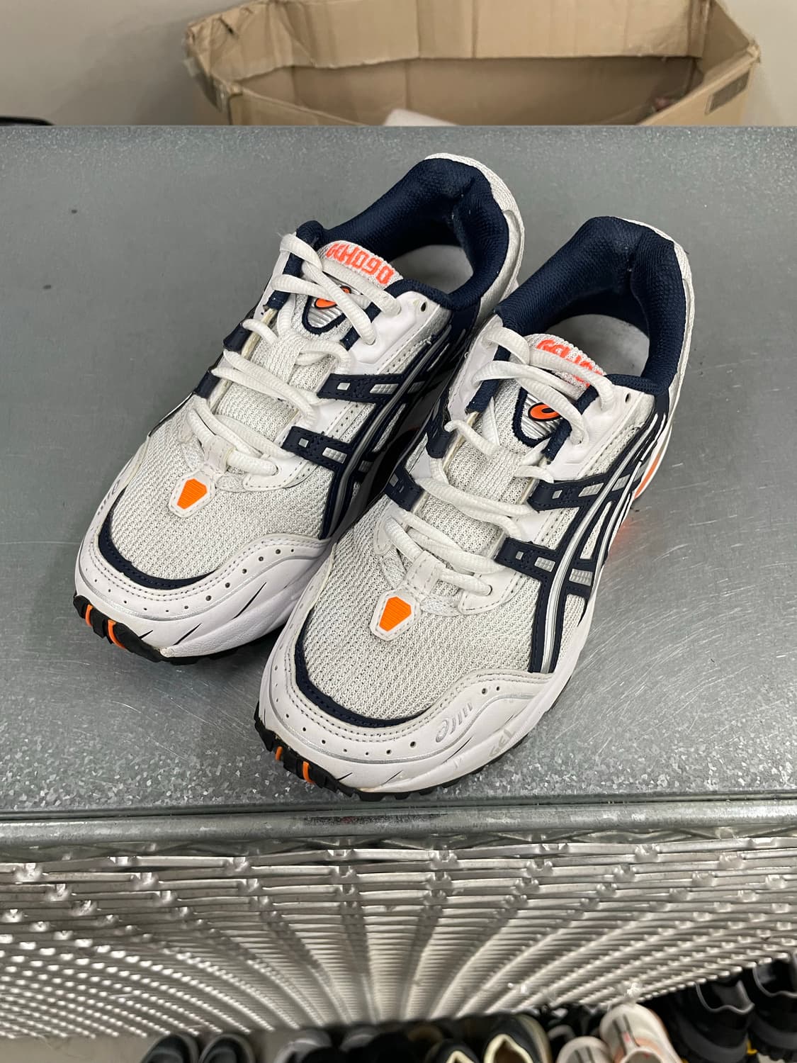 아식스 젤 1090 화이트 미드나잇 235 상품이미지2