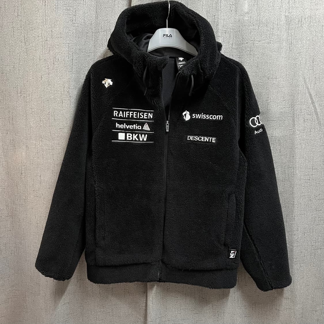 [M] 데상트 스위스 스키팀 셰르파 플리스 후드집업 상품이미지1
