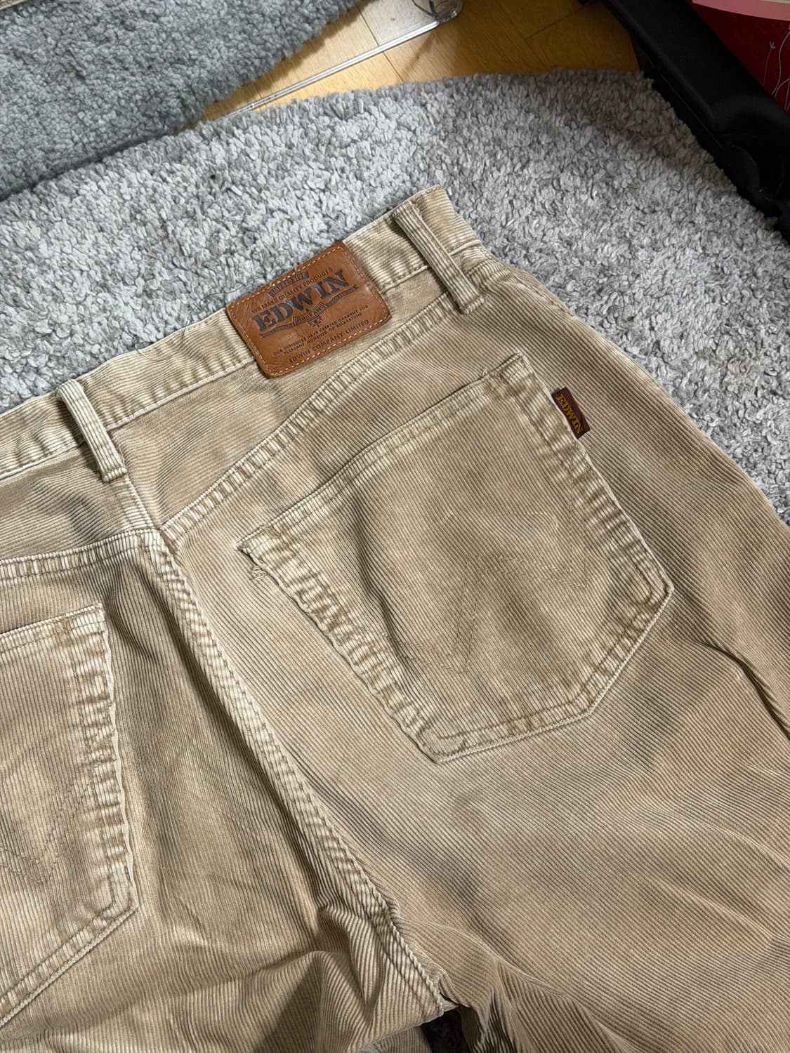 에드윈 베이지 코듀로이 팬츠 상품이미지1