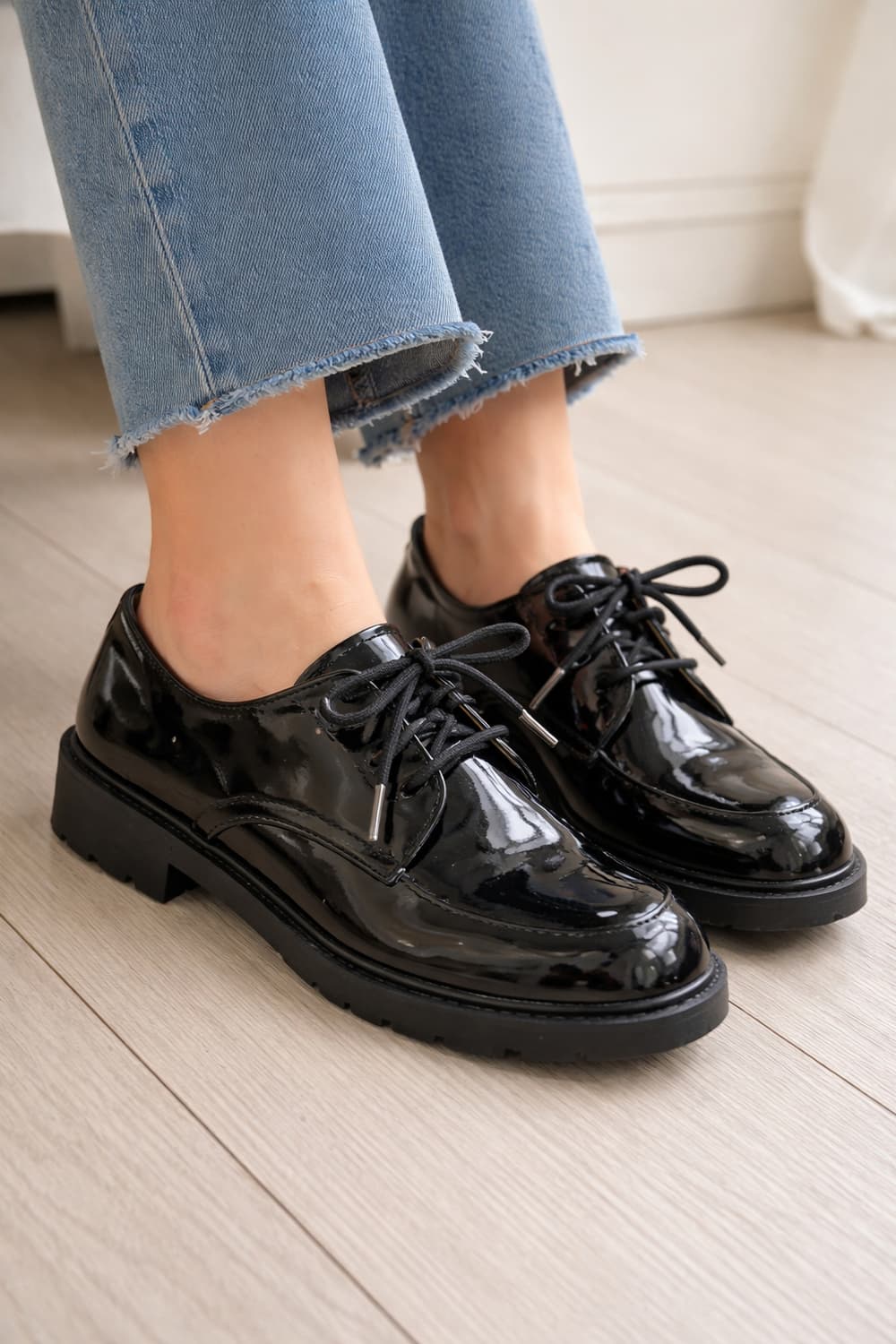 홍대 편집샵 에나멜 로퍼 240 3cm 굽 상품이미지1