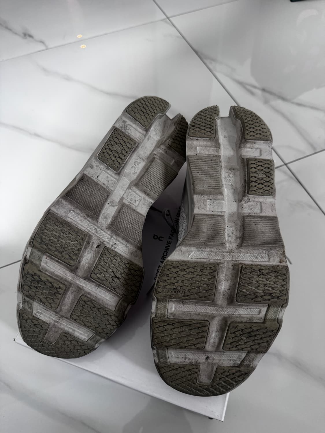 [285]파프 온러닝 클라우드몬스터 문더스트 초크 상품이미지3