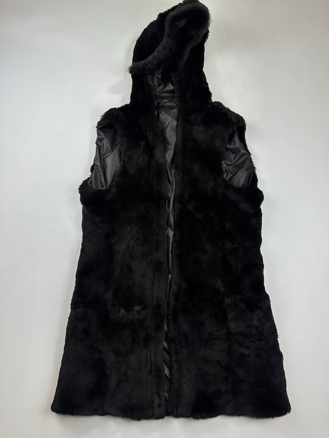 알레그리 토끼털 후드 베스트 가디건 상품이미지1