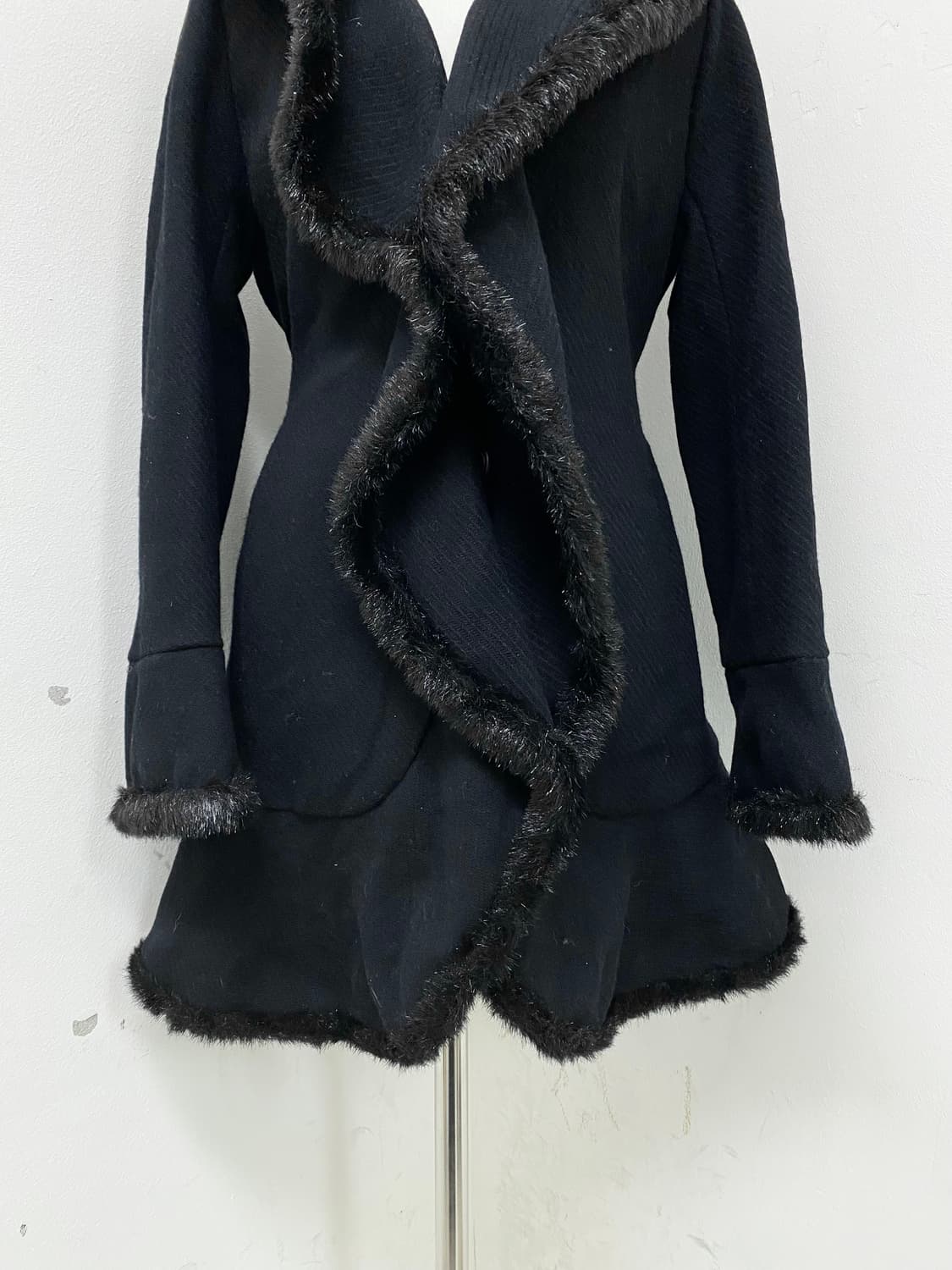 [LA DONNA SOFFICE] Gothic Fur Trimming F 상품이미지4