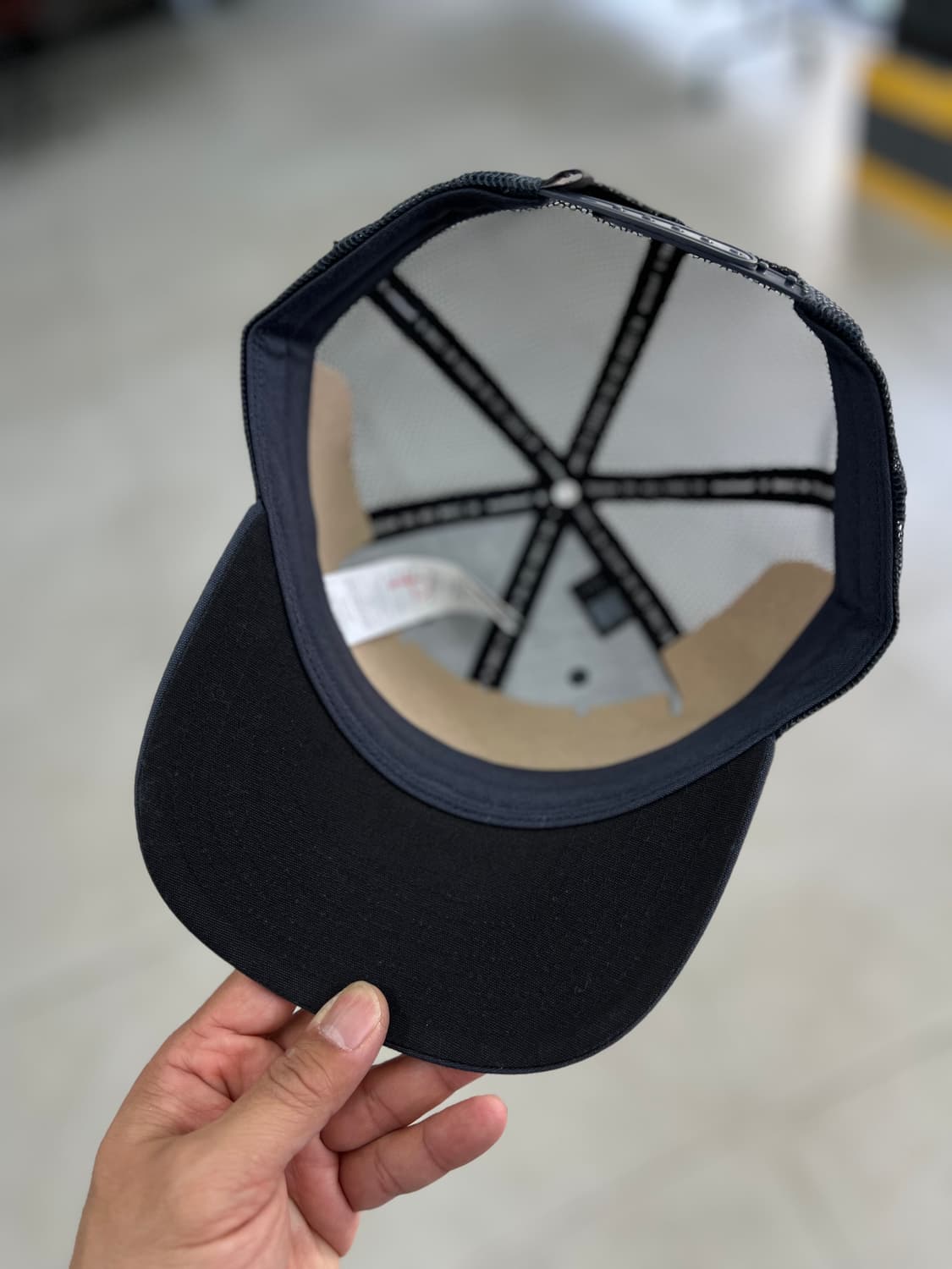 Patagonia Take A Stand Trucker Hat 상품이미지3