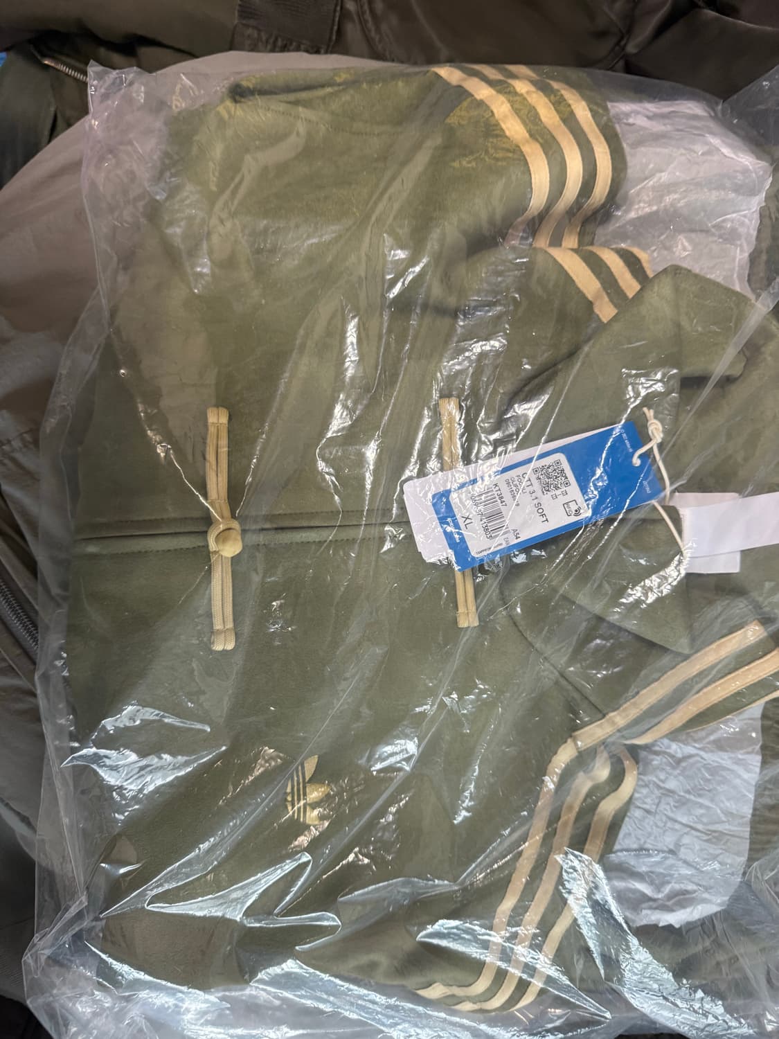 중국 아디다스 카키 xl 팝니다 상품이미지2