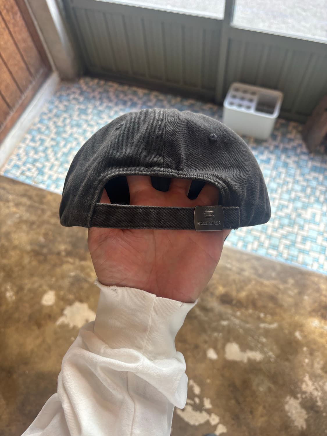 Balenciaga Inside Motif Cap 상품이미지4