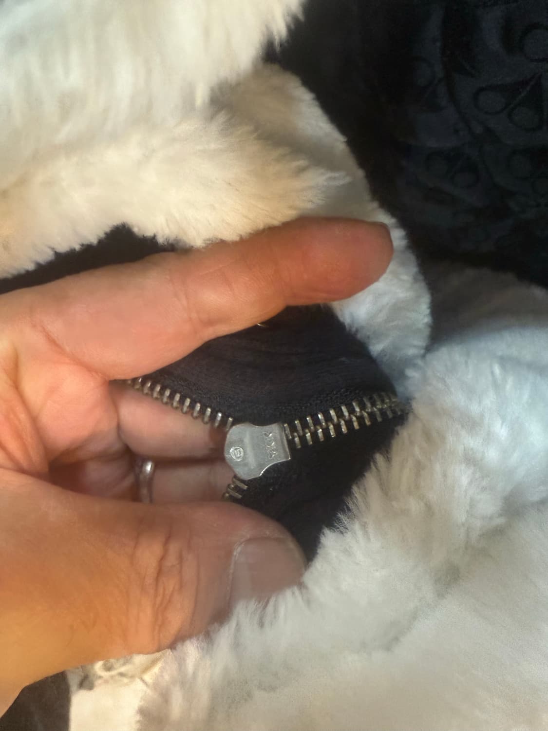 95 정품 무스너클 버니스웨트 팝니다 상품이미지3