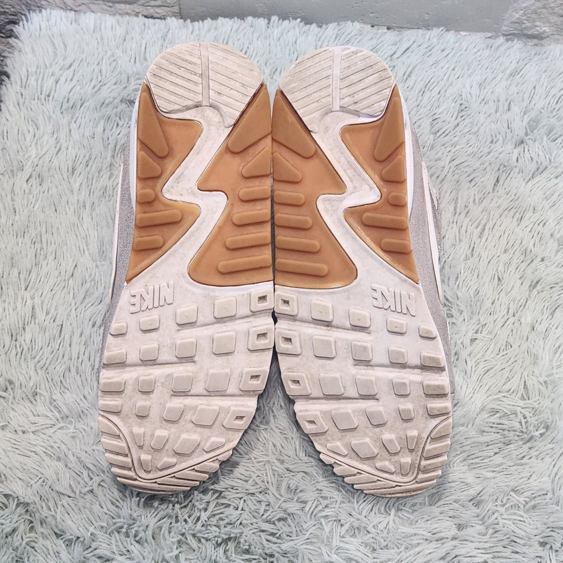 7w-18:나이키 우먼스 에어 맥스 90 퓨추라 SE 퓨어 플래티넘 상품이미지9