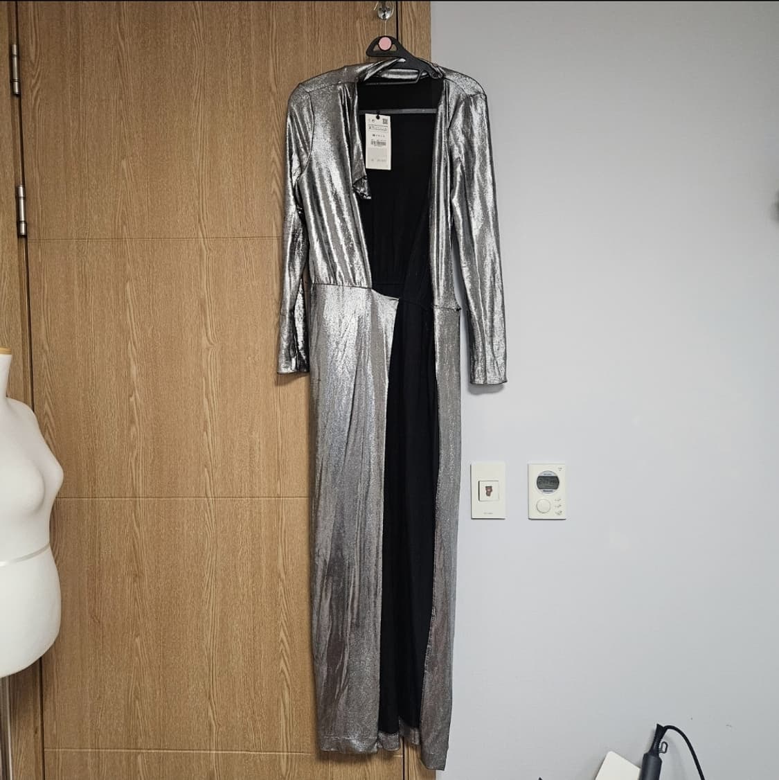 새상품) 자라 실버 메탈릭 맥시 드레스 XS 연말프롬파티 연주회 롱원피스 상품이미지8