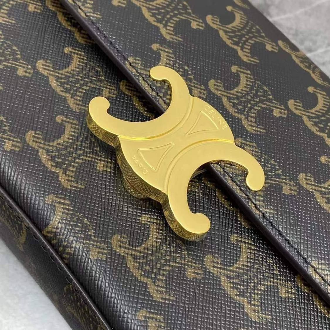 셀린느(Celine) 틴 롤라 백(Teen Lola Bag) 상품이미지3