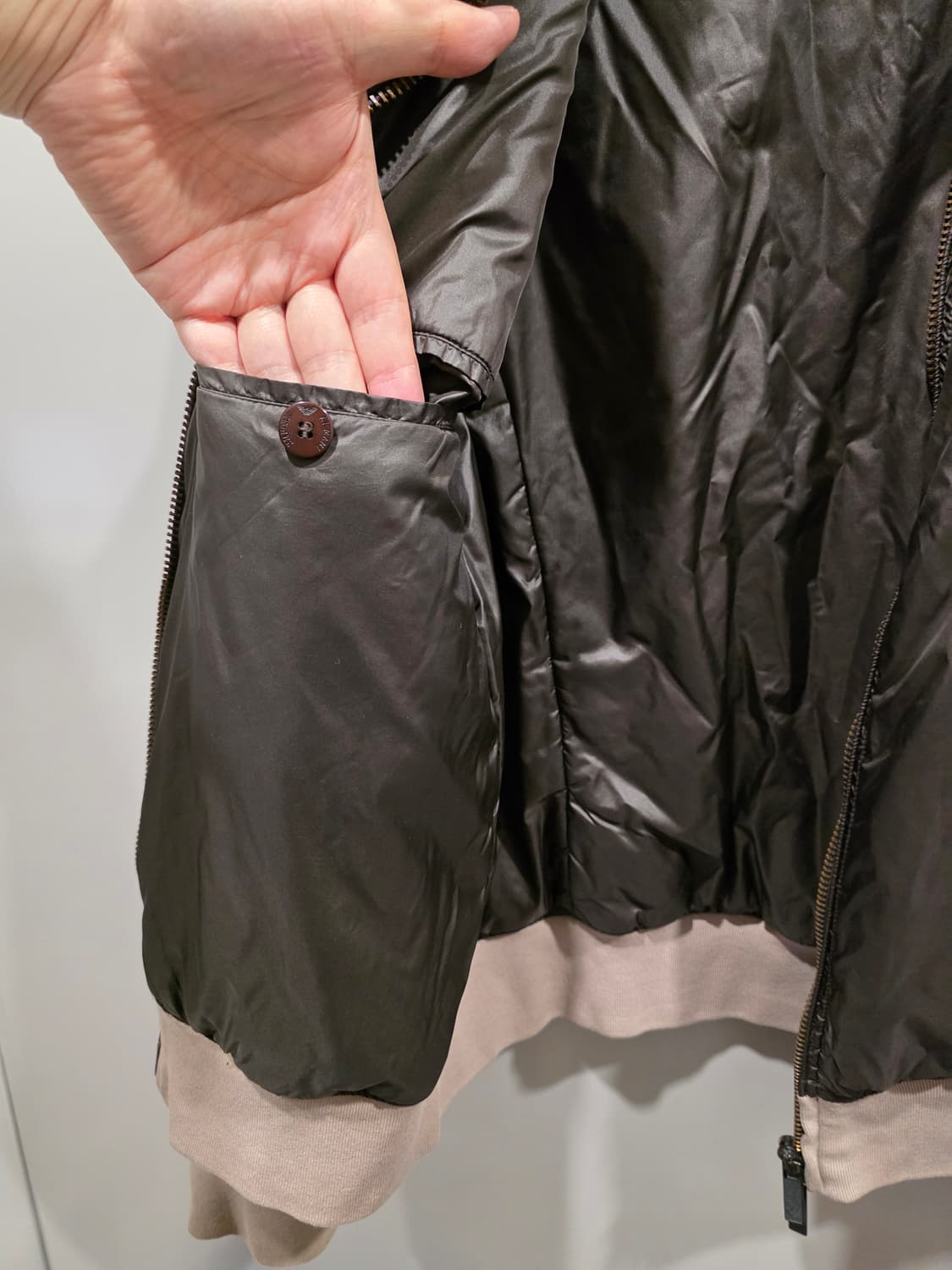 엠포리오 아르마니 배색 집업 자켓 상품이미지6