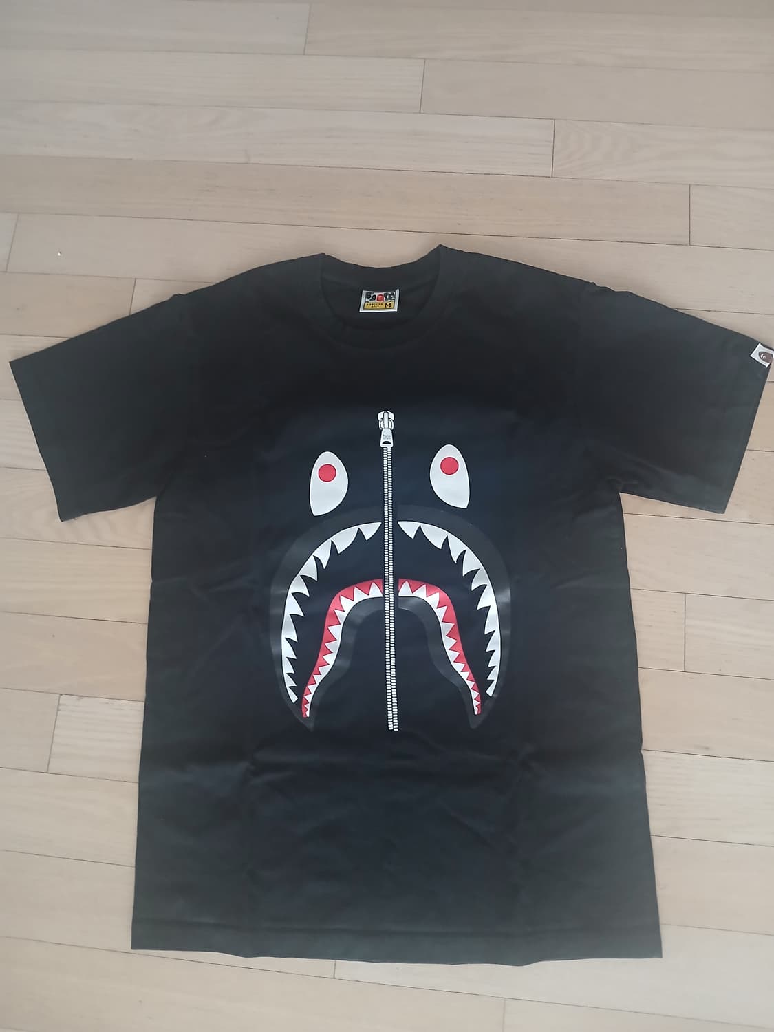 새상품급 정품 BAPE 베이프 면티 M 상품이미지1