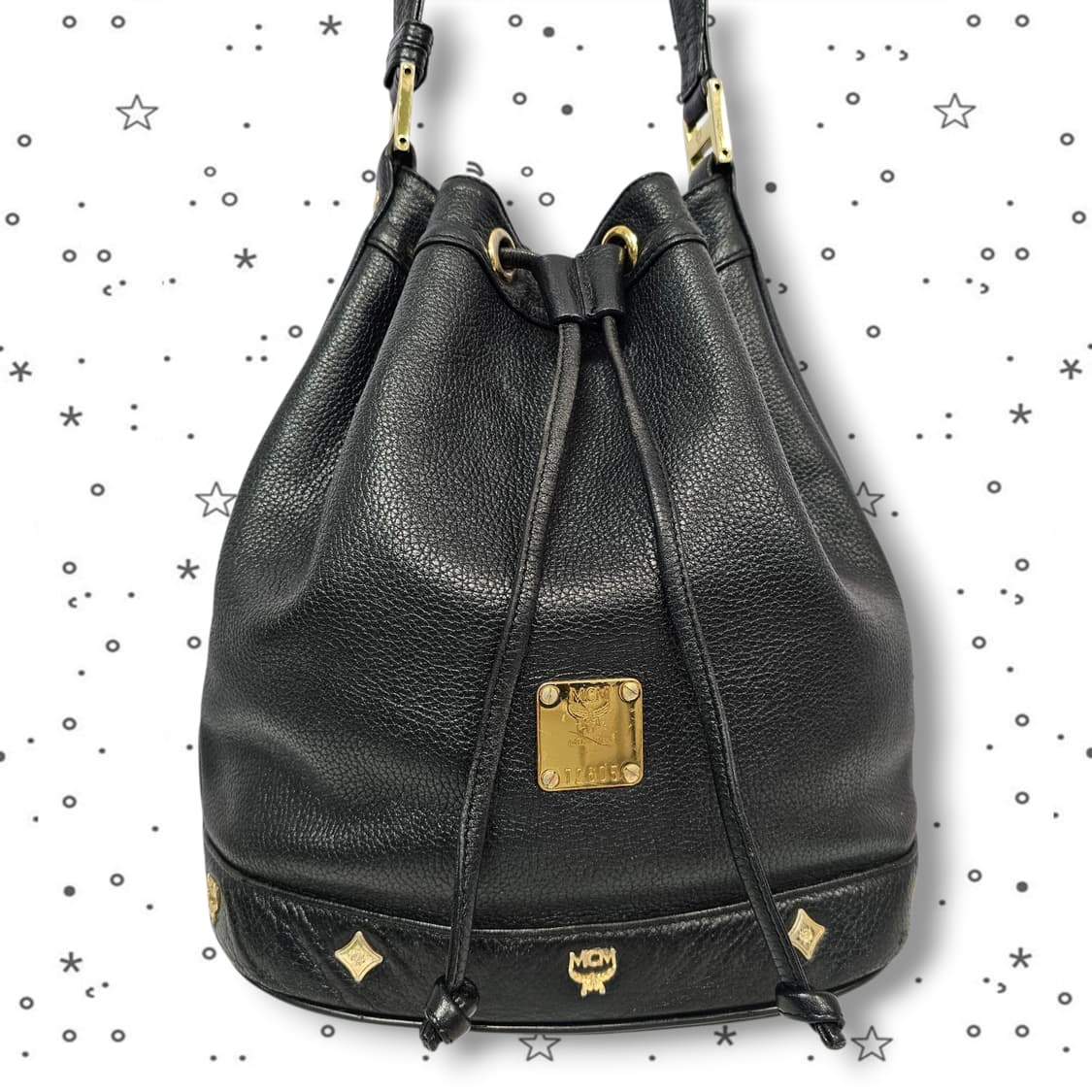 MCM 블랙 레더 드로스트링 버킷백 상품이미지2
