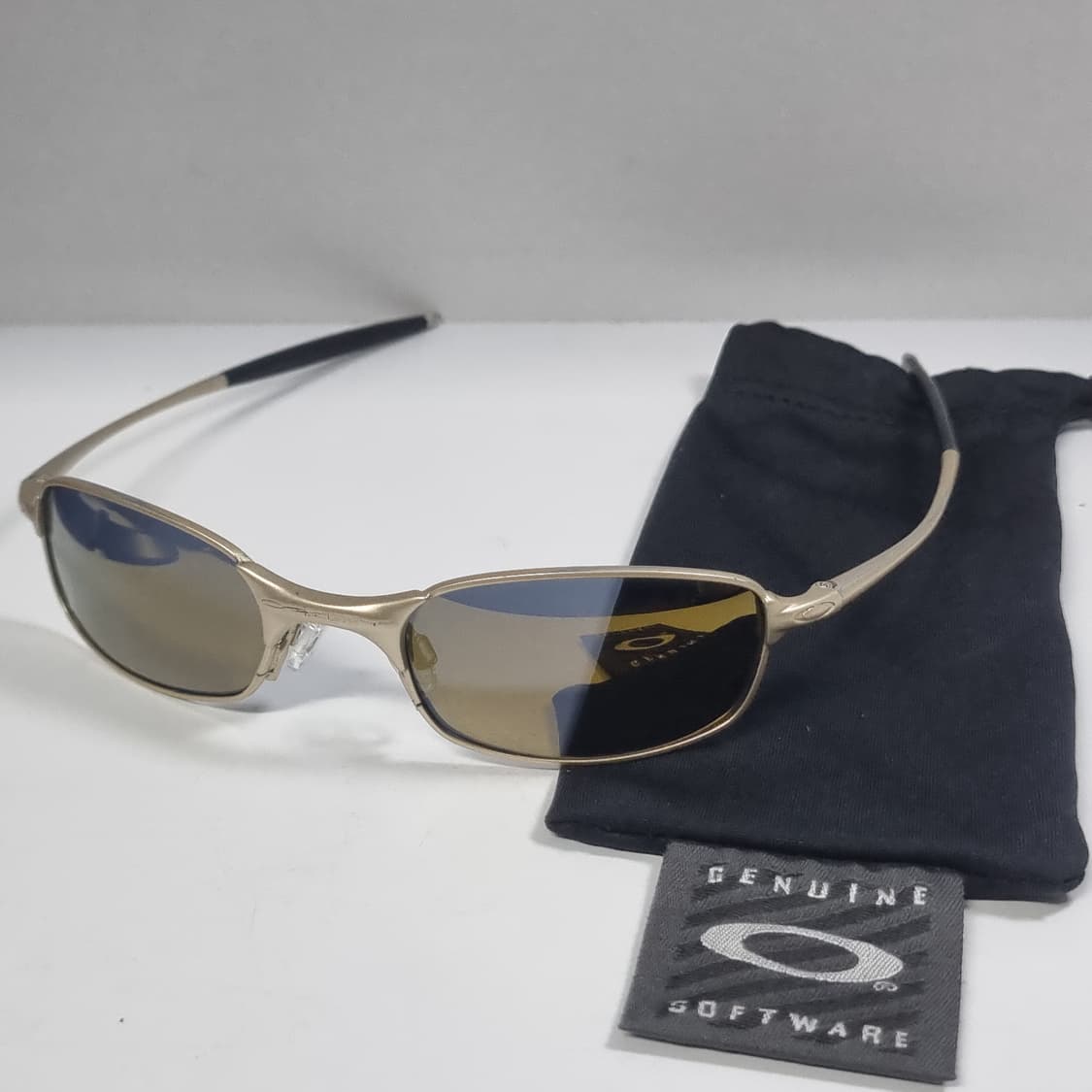 오클리 스퀘어와이어 2.0 플래티넘 새렌즈 상품이미지1