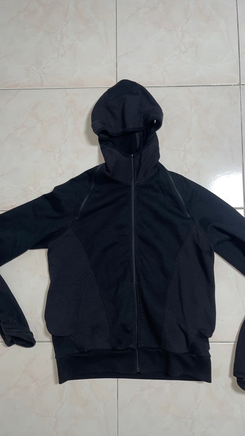 Hyein Seo Slashed Zip Hoodie 혜인서 후드집업 상품이미지2