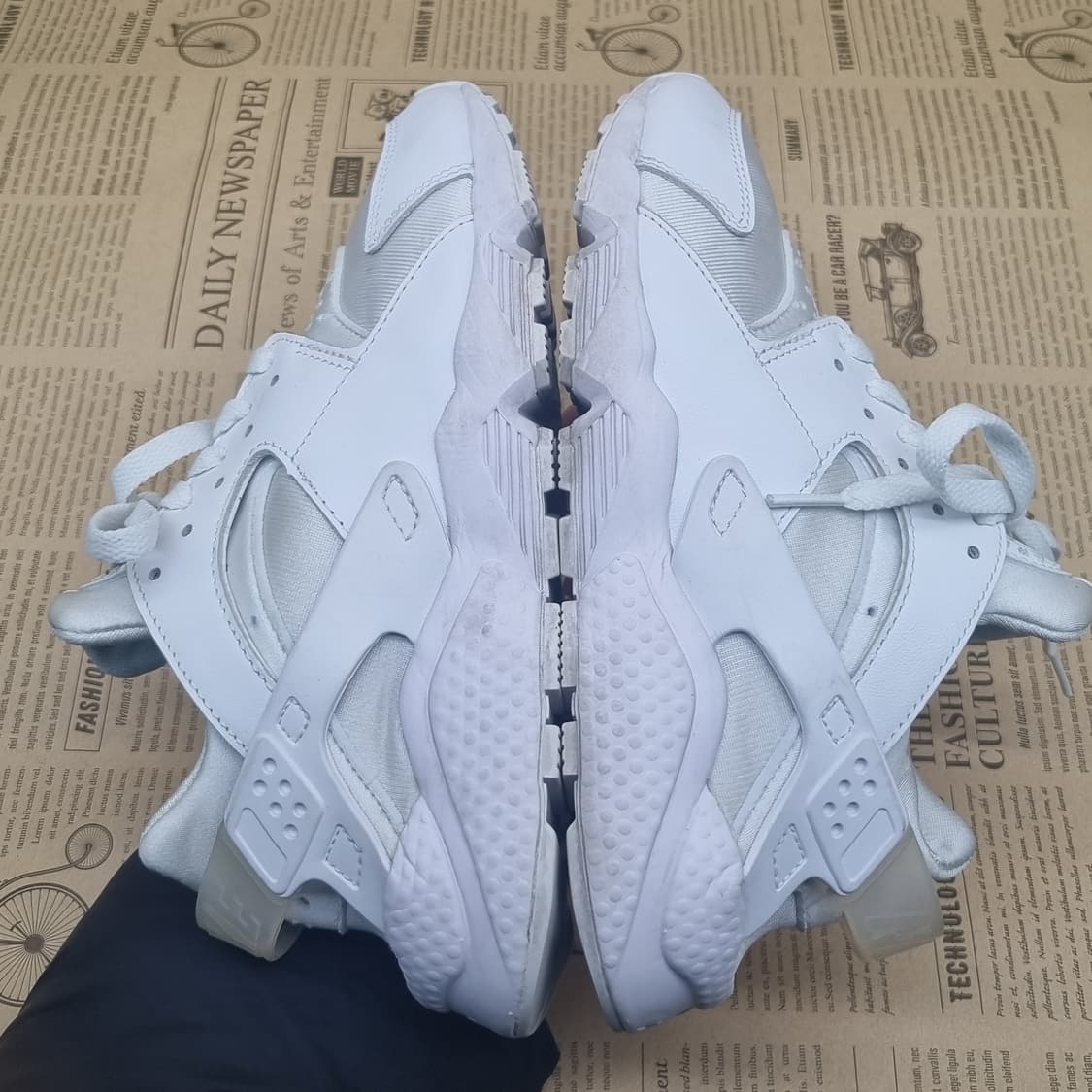 나이키 에어 허라취 여성운동화 실사이즈235 상품이미지5