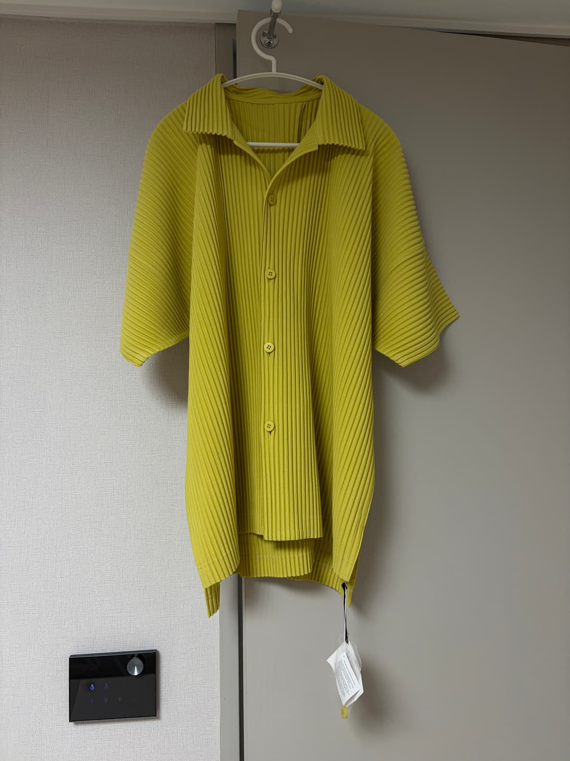 [3]옴므플리세 반팔 셔츠 더스티 옐로우 먼슬리 상품이미지1